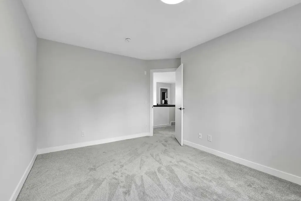163 Citadel Park NW Calgary AB T3G3Y2