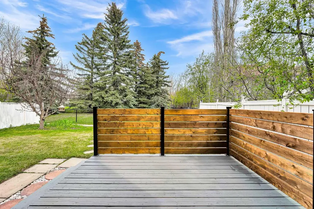 163 Citadel Park NW Calgary AB T3G3Y2