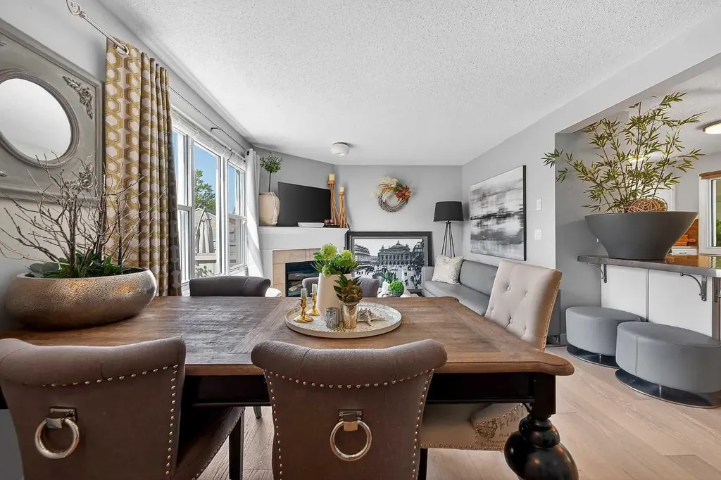 2275 Flanders Avenue SW Calgary AB T2T 5K9