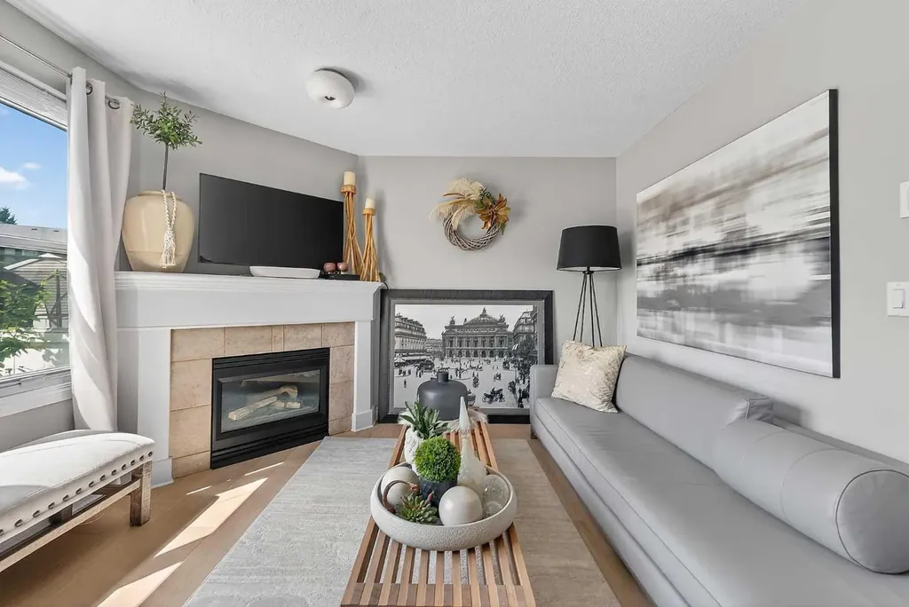 2275 Flanders Avenue SW Calgary AB T2T 5K9
