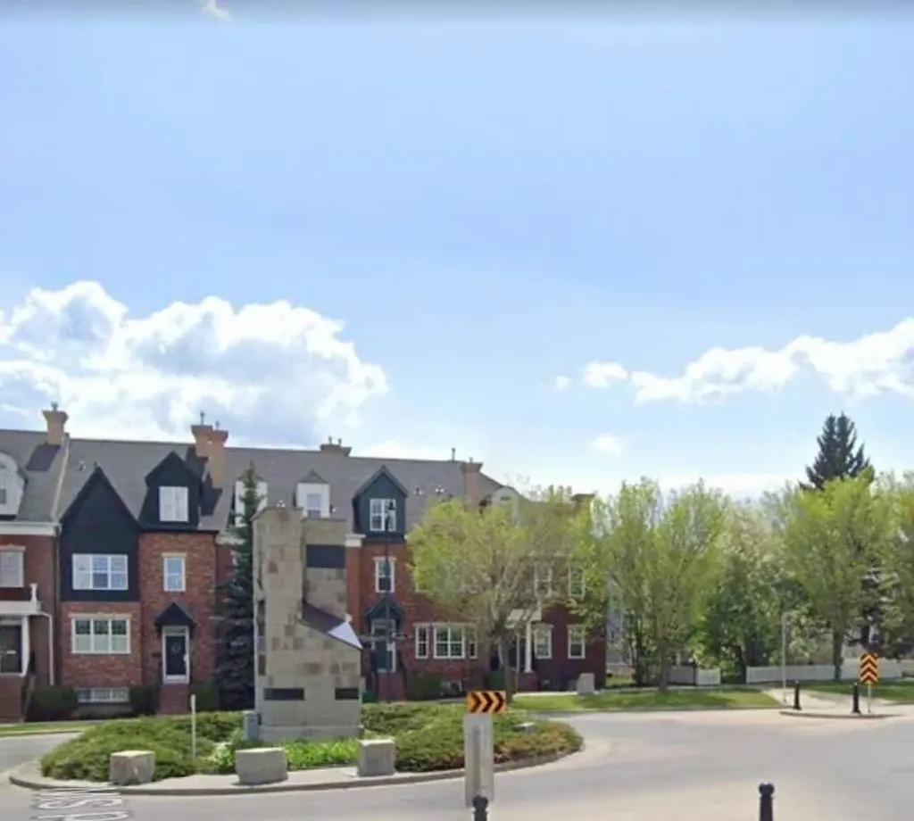 2275 Flanders Avenue SW Calgary AB T2T 5K9