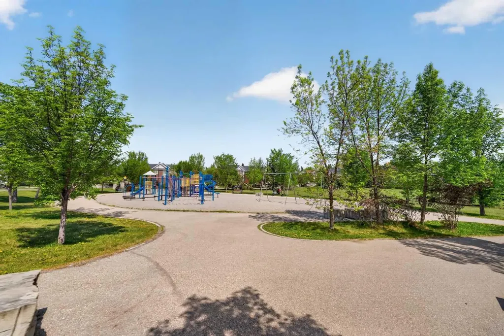 2275 Flanders Avenue SW Calgary AB T2T 5K9