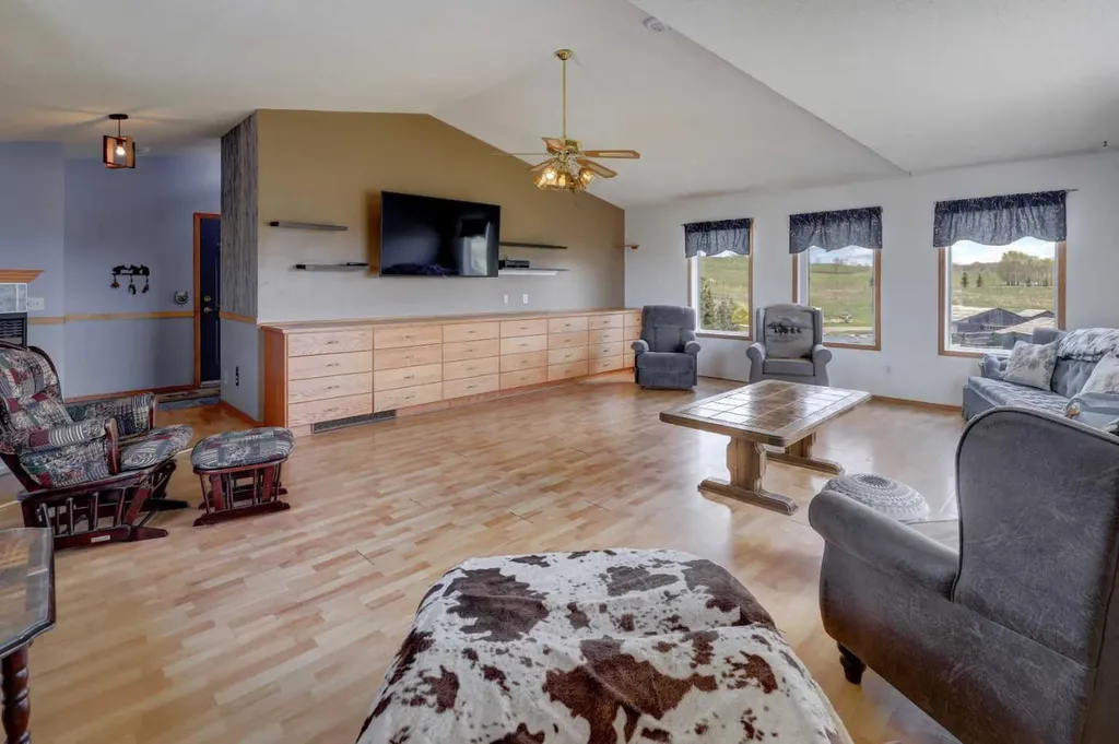 35190 Township Road 275 Rural Rocky View County AB T4C 1A1