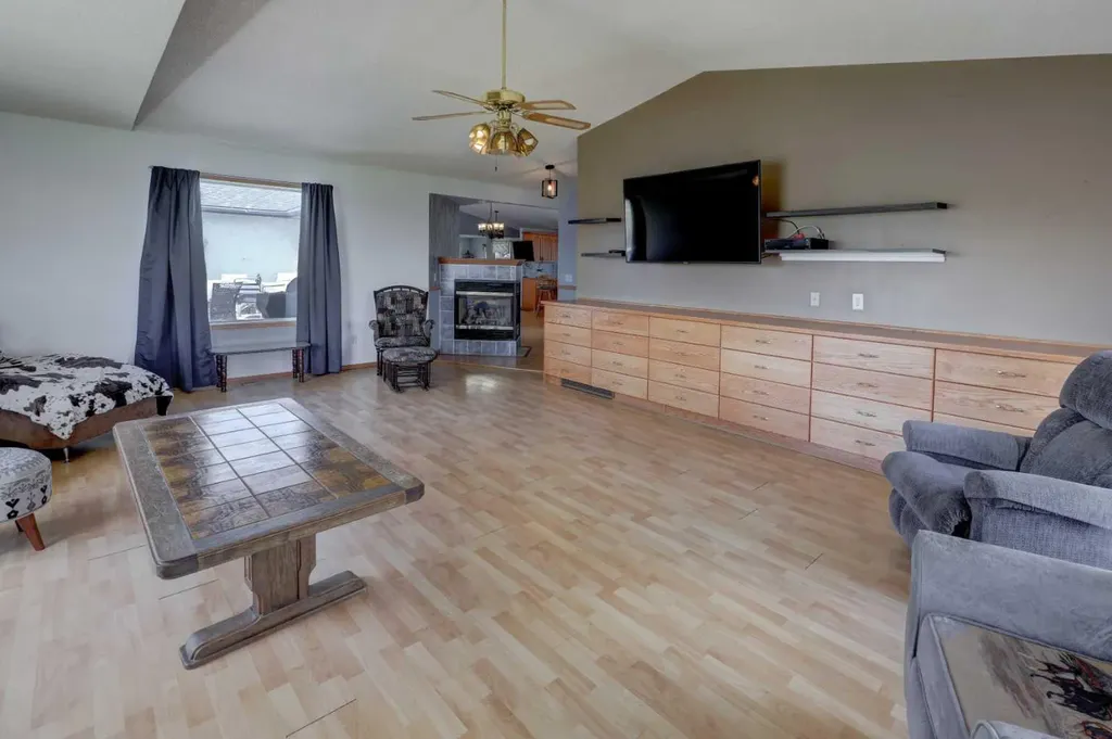 35190 Township Road 275 Rural Rocky View County AB T4C 1A1