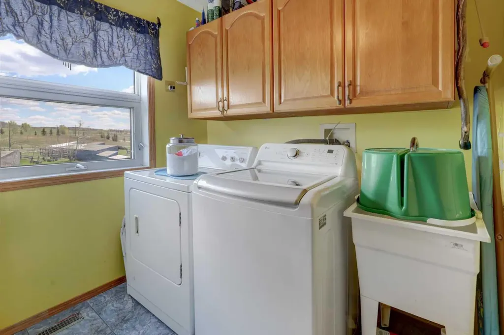 35190 Township Road 275 Rural Rocky View County AB T4C 1A1