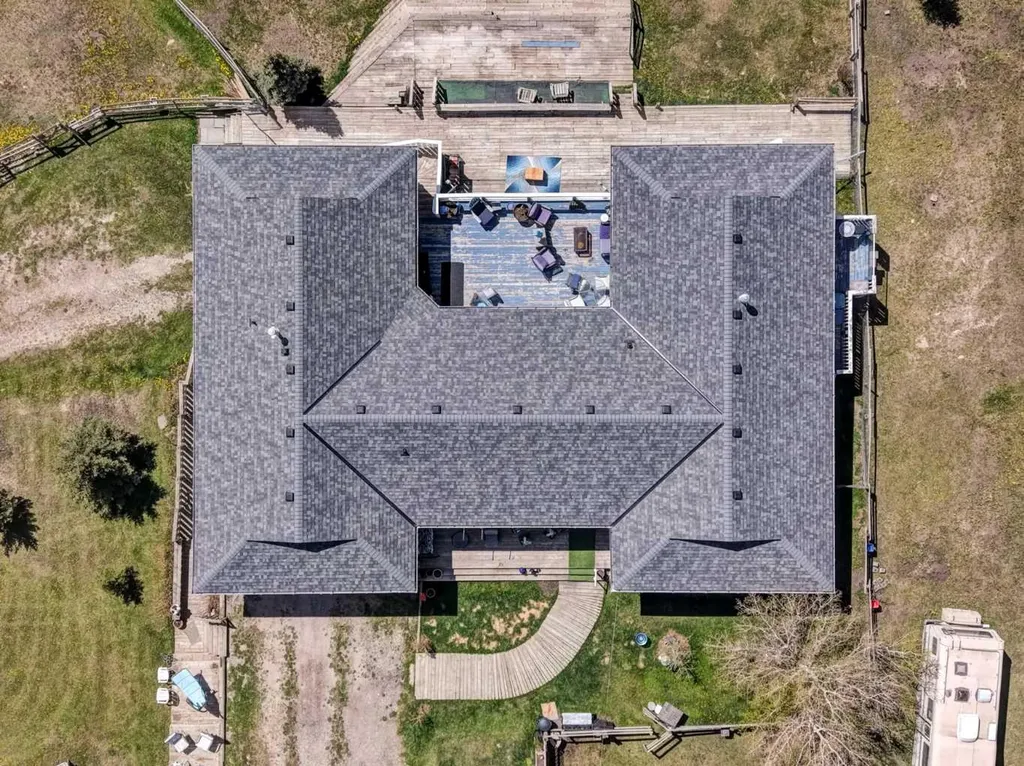 35190 Township Road 275 Rural Rocky View County AB T4C 1A1