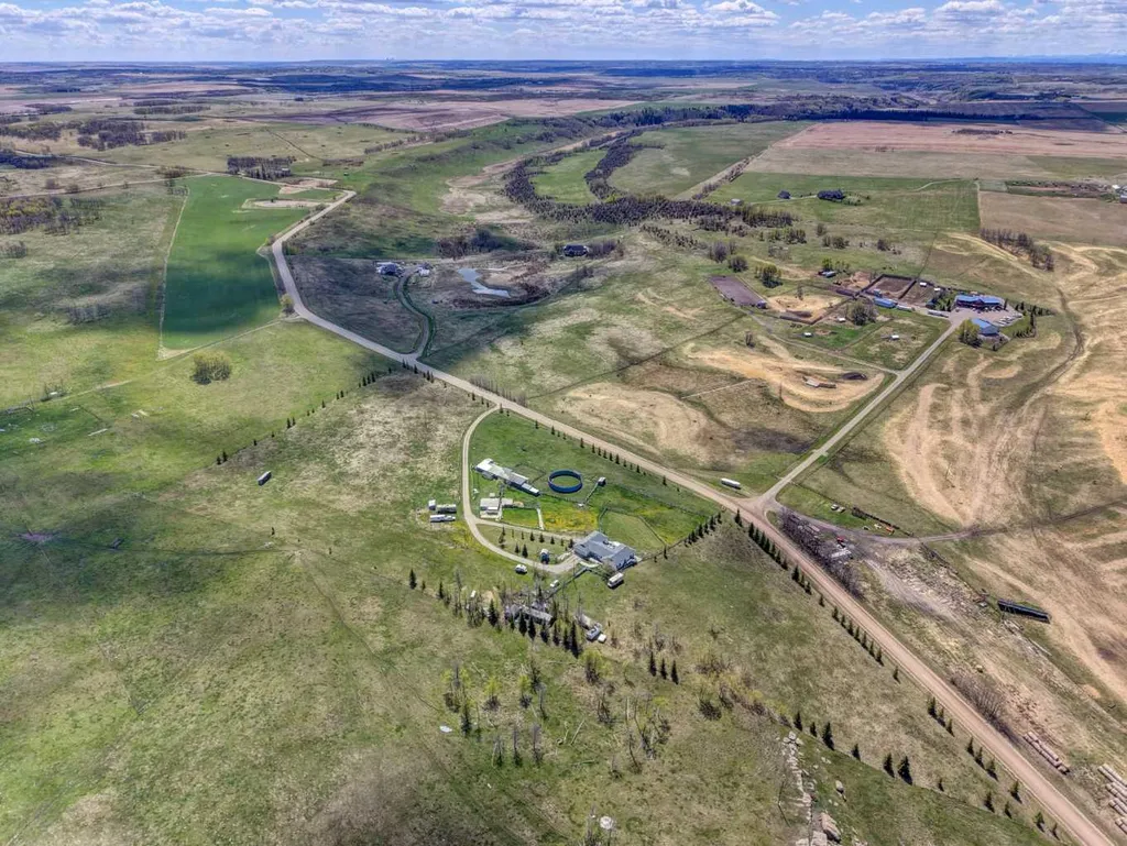 35190 Township Road 275 Rural Rocky View County AB T4C 1A1