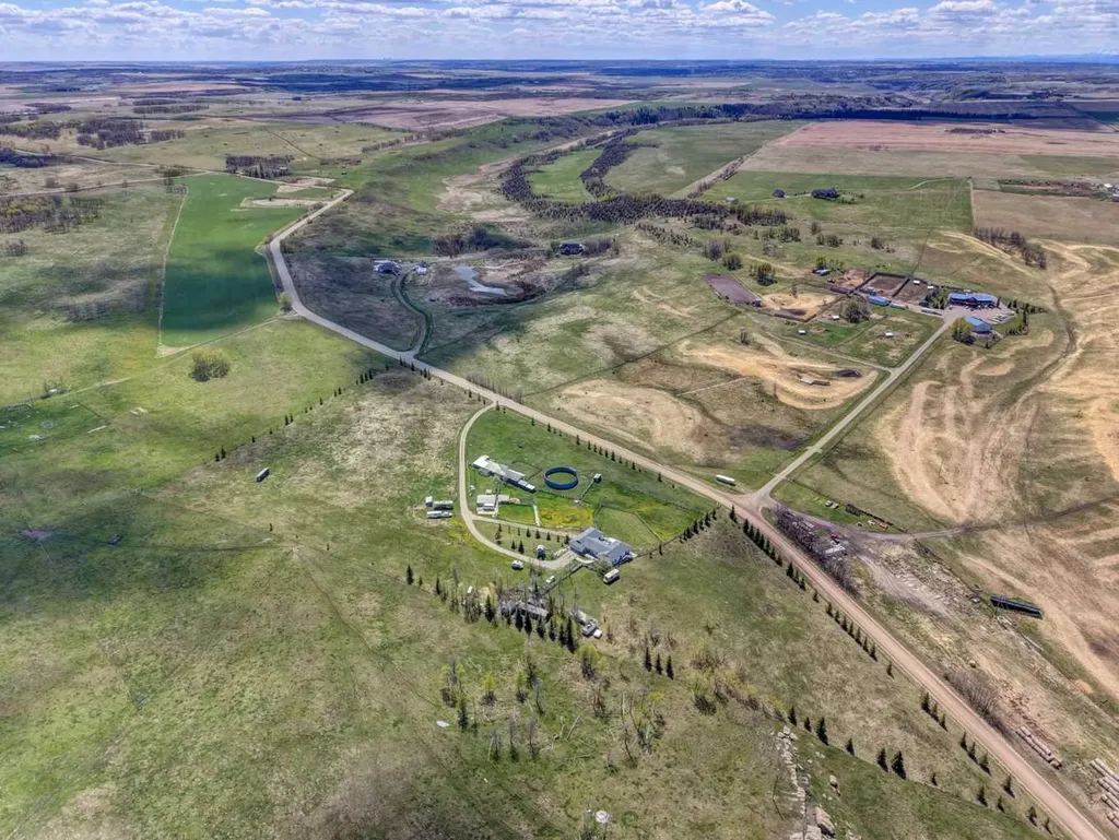 35190 Township Road 275 Rural Rocky View County AB T4C 1A1