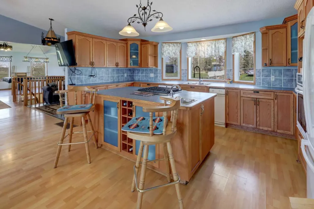 35190 Township Road 275 Rural Rocky View County AB T4C 1A1