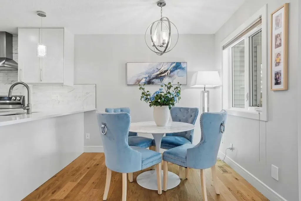 44 Vandoos Gardens NW Calgary AB T3A 4W4