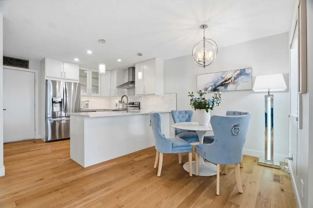 44 Vandoos Gardens NW Calgary AB T3A 4W4