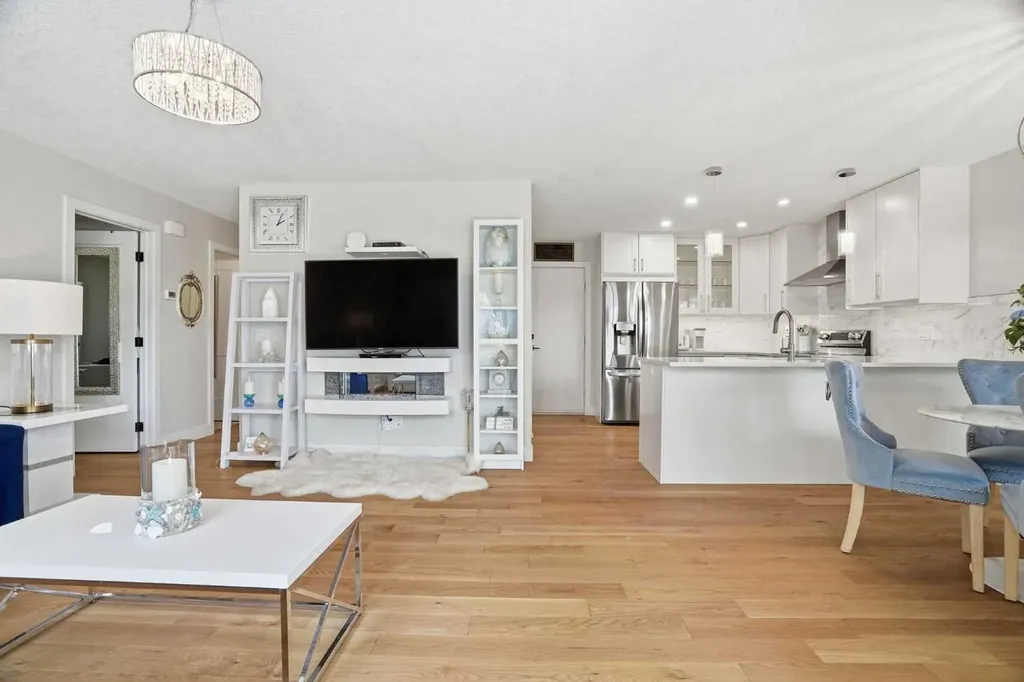 44 Vandoos Gardens NW Calgary AB T3A 4W4