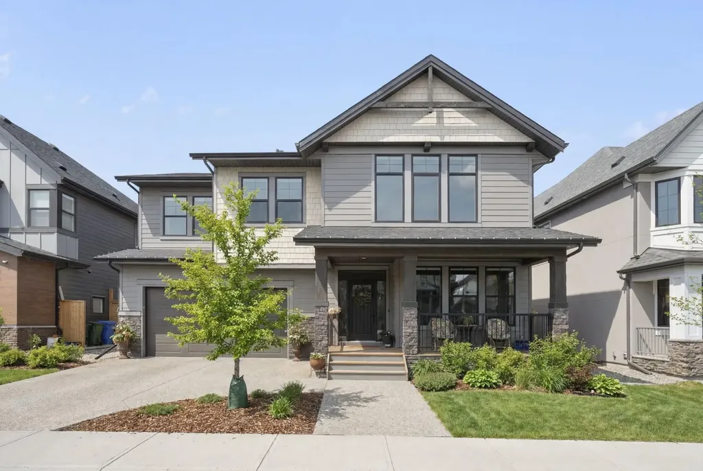 26 Bluerock Avenue SW Calgary AB T2Y 0R6