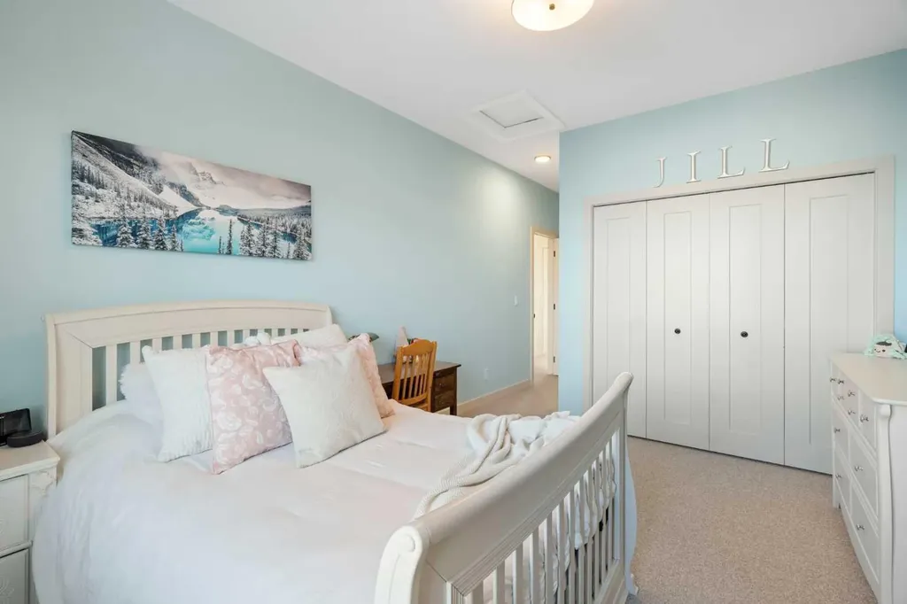 26 Bluerock Avenue SW Calgary AB T2Y 0R6