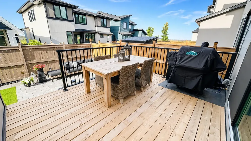 26 Bluerock Avenue SW Calgary AB T2Y 0R6