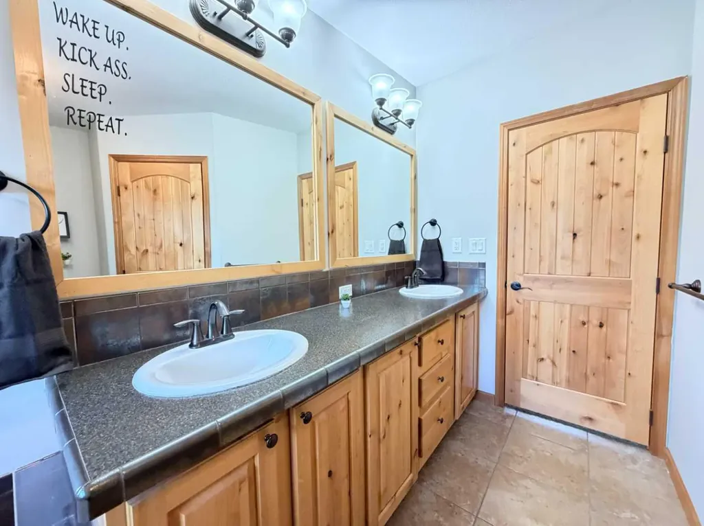 40422 Range Road 10 Rural Lacombe County AB T0C0J0