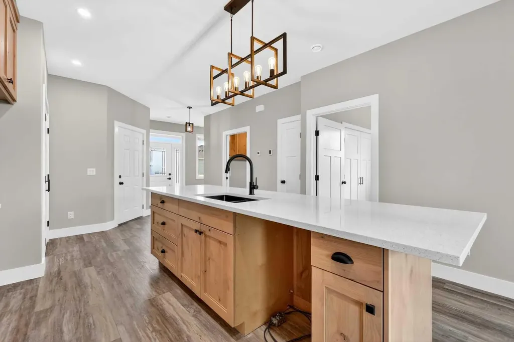 610 4 Avenue SW Sundre AB T0M1X0