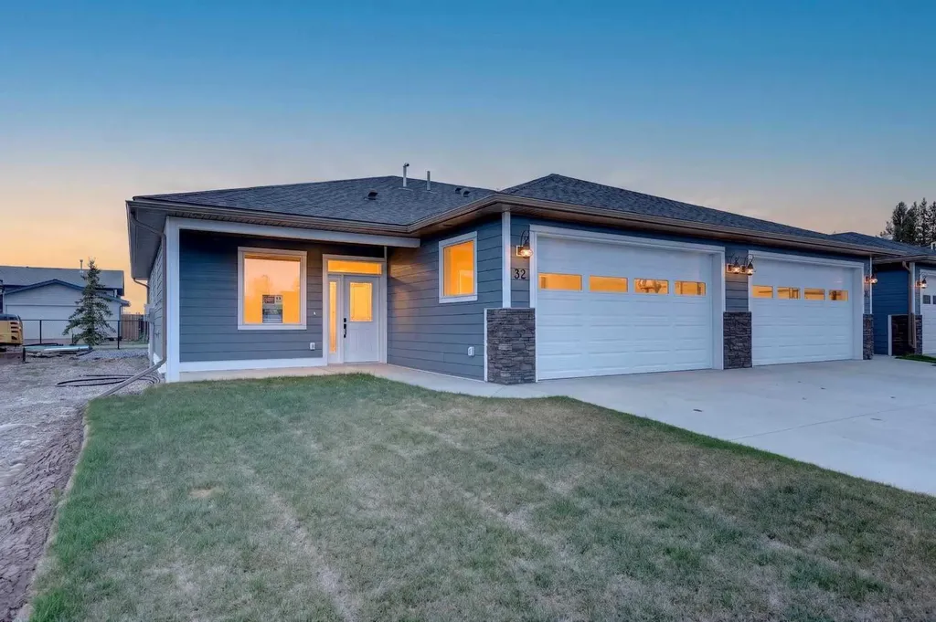 610 4 Avenue SW Sundre AB T0M1X0