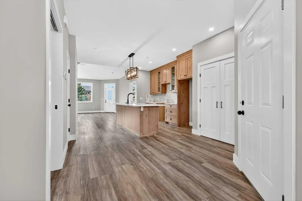 610 4 Avenue SW Sundre AB T0M1X0