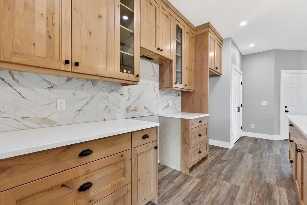 610 4 Avenue SW Sundre AB T0M1X0