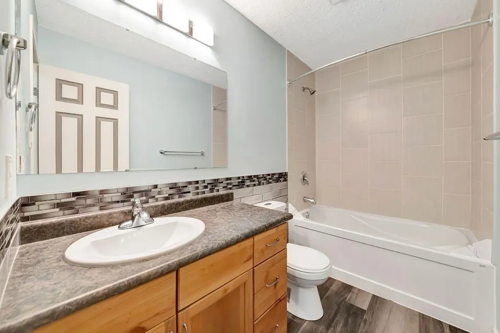5104 54a Street Lloydminster AB T9V 0S5