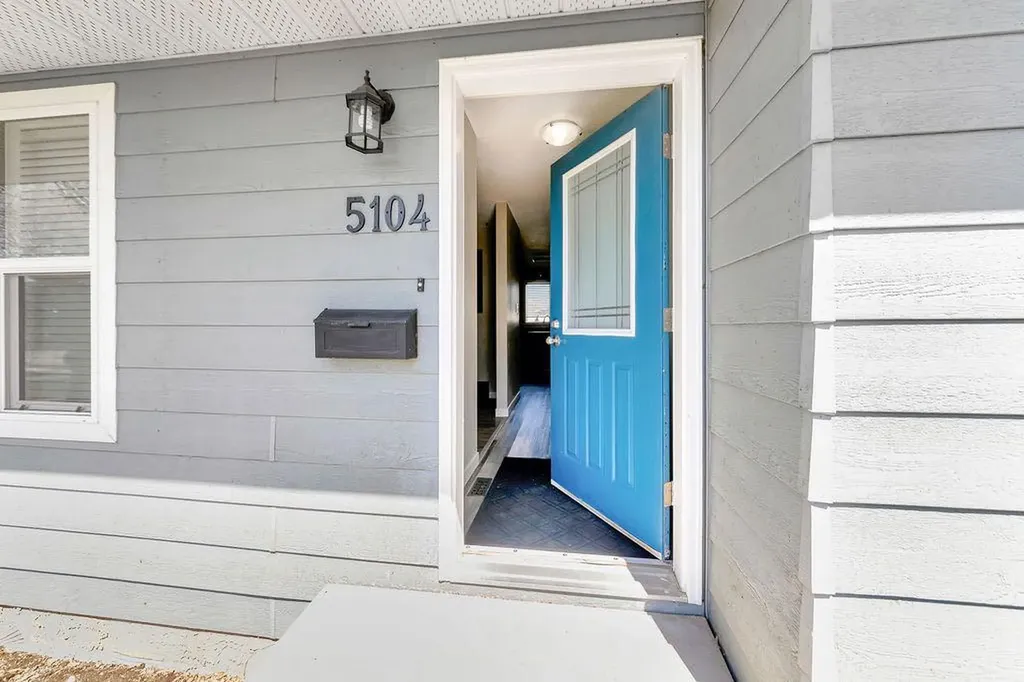 5104 54a Street Lloydminster AB T9V 0S5
