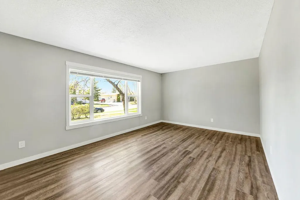5104 54a Street Lloydminster AB T9V 0S5