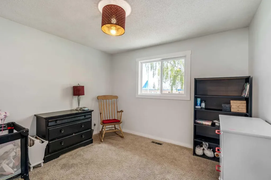 447 9 Street W Cardston AB T0K 0K0