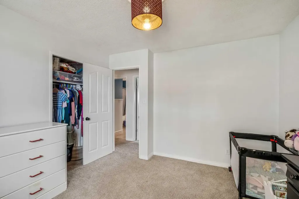 447 9 Street W Cardston AB T0K 0K0