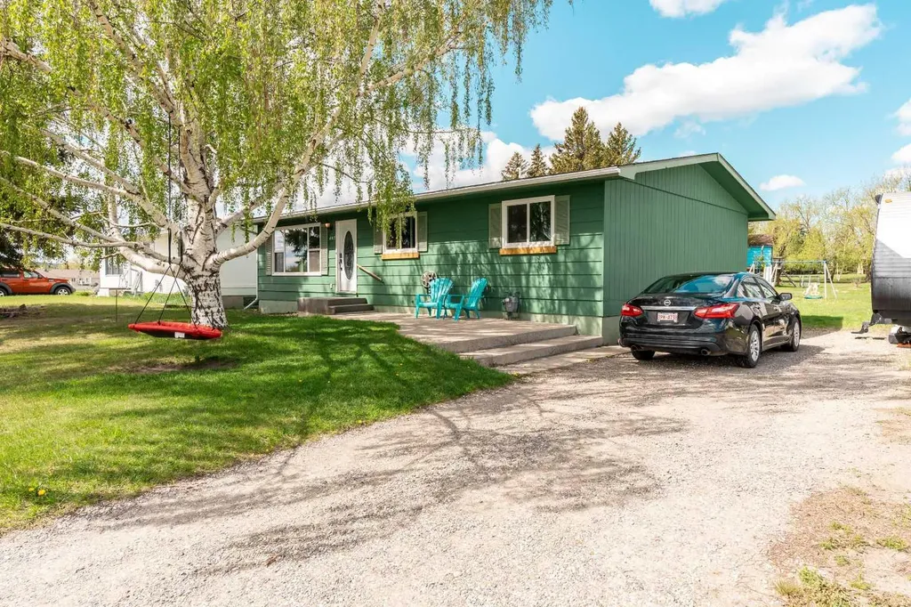 447 9 Street W Cardston AB T0K 0K0