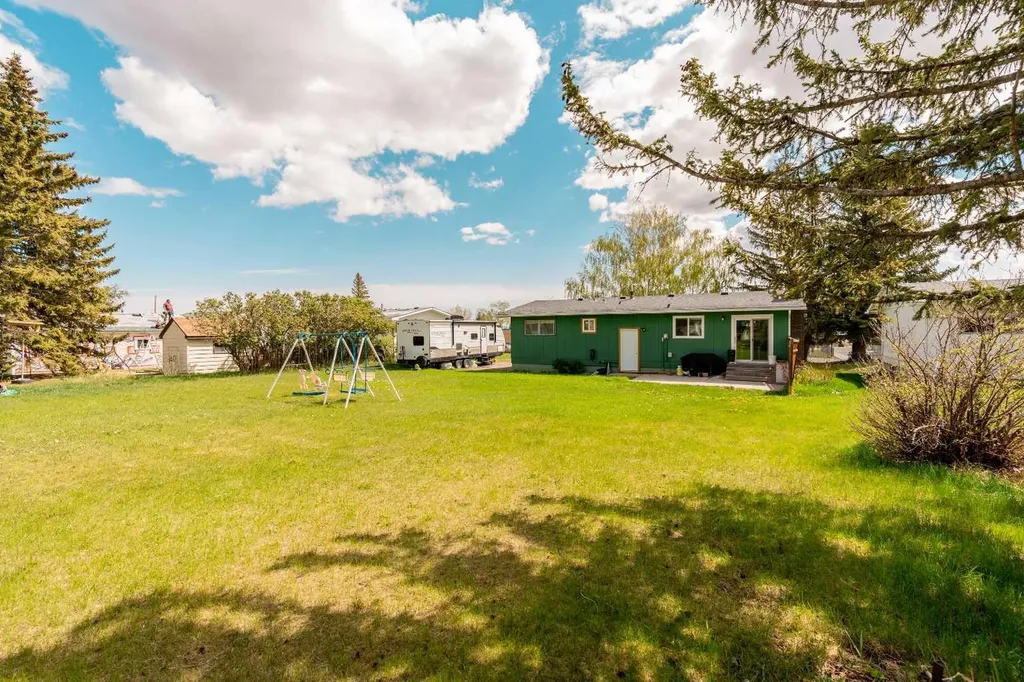 447 9 Street W Cardston AB T0K 0K0
