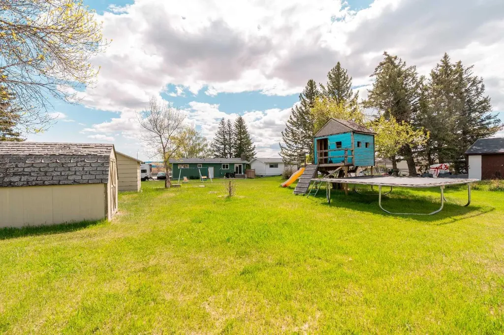447 9 Street W Cardston AB T0K 0K0