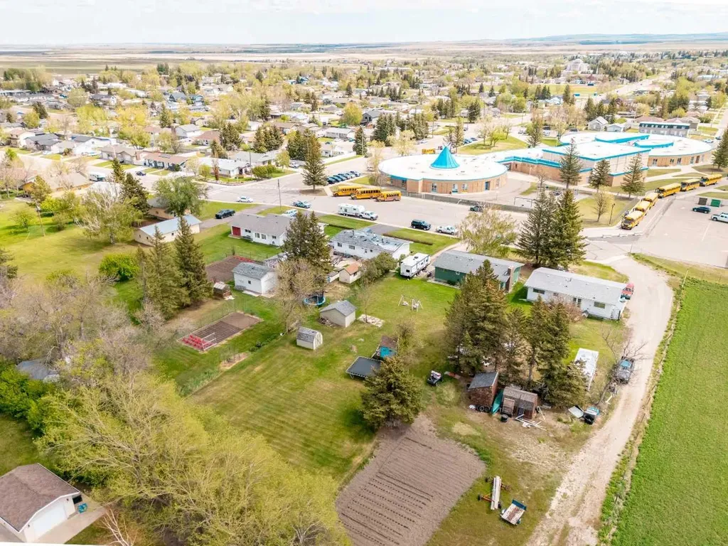 447 9 Street W Cardston AB T0K 0K0