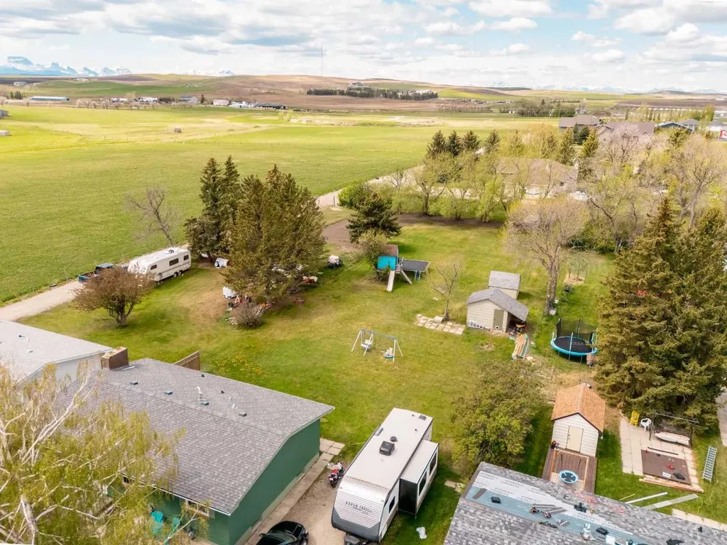 447 9 Street W Cardston AB T0K 0K0