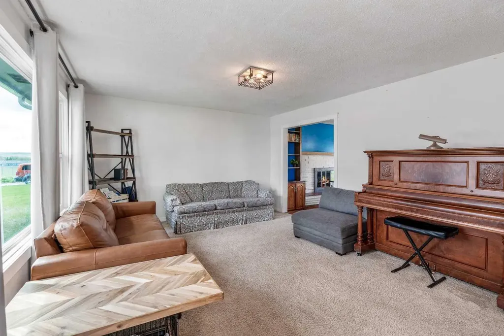 447 9 Street W Cardston AB T0K 0K0
