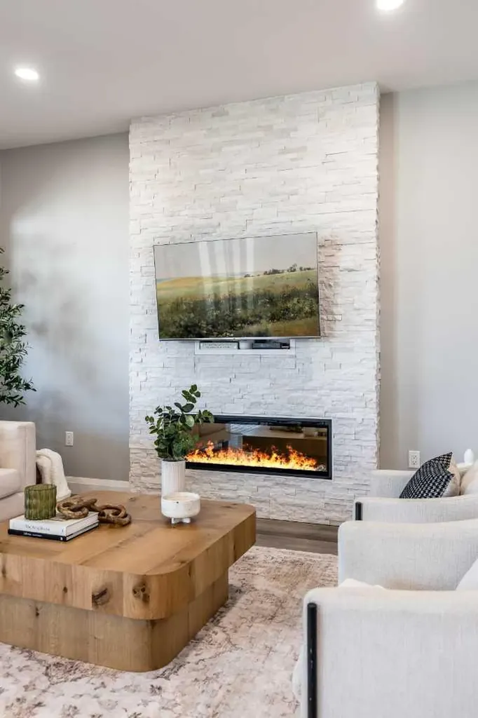 57 Hamptons Gate SE Medicine Hat AB T1B 0N7