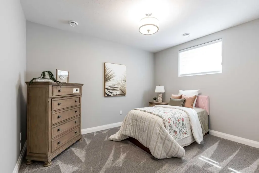 57 Hamptons Gate SE Medicine Hat AB T1B 0N7