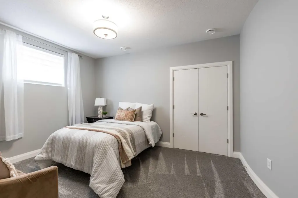57 Hamptons Gate SE Medicine Hat AB T1B 0N7