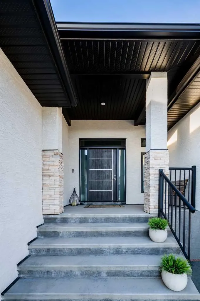 57 Hamptons Gate SE Medicine Hat AB T1B 0N7