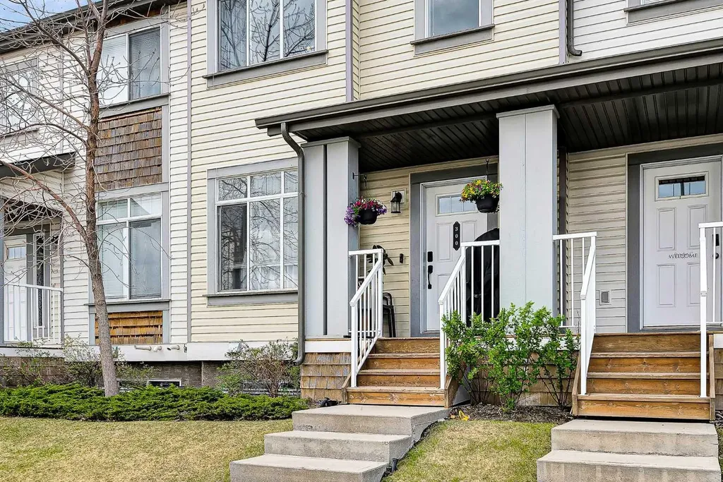300 Copperstone Cove SE Calgary AB T2Z 0L3