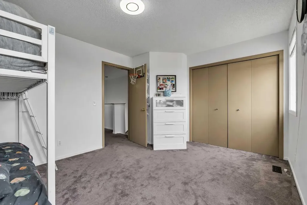 300 Copperstone Cove SE Calgary AB T2Z 0L3