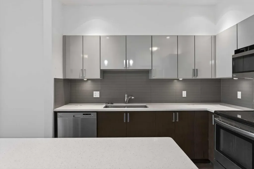10 Auburn Bay Link SE Calgary AB T3M 1Y8