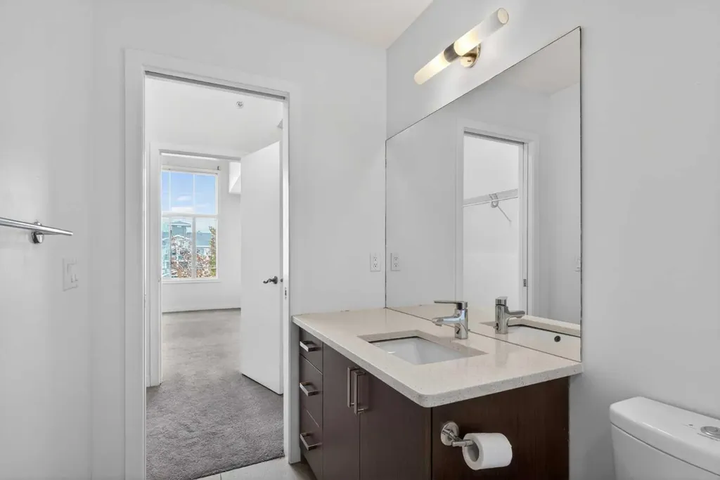 10 Auburn Bay Link SE Calgary AB T3M 1Y8