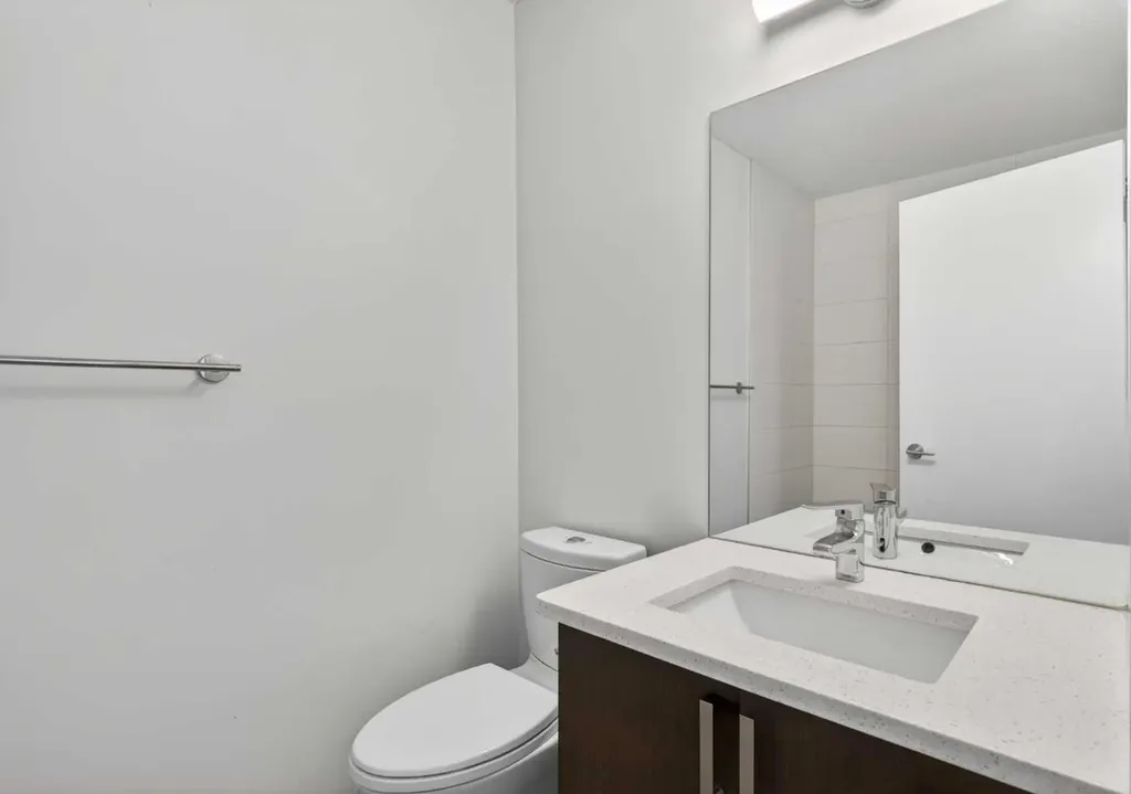 10 Auburn Bay Link SE Calgary AB T3M 1Y8