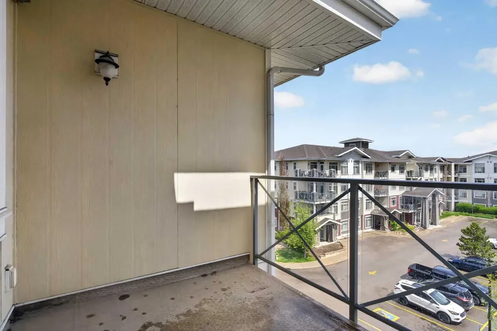 10 Auburn Bay Link SE Calgary AB T3M 1Y8