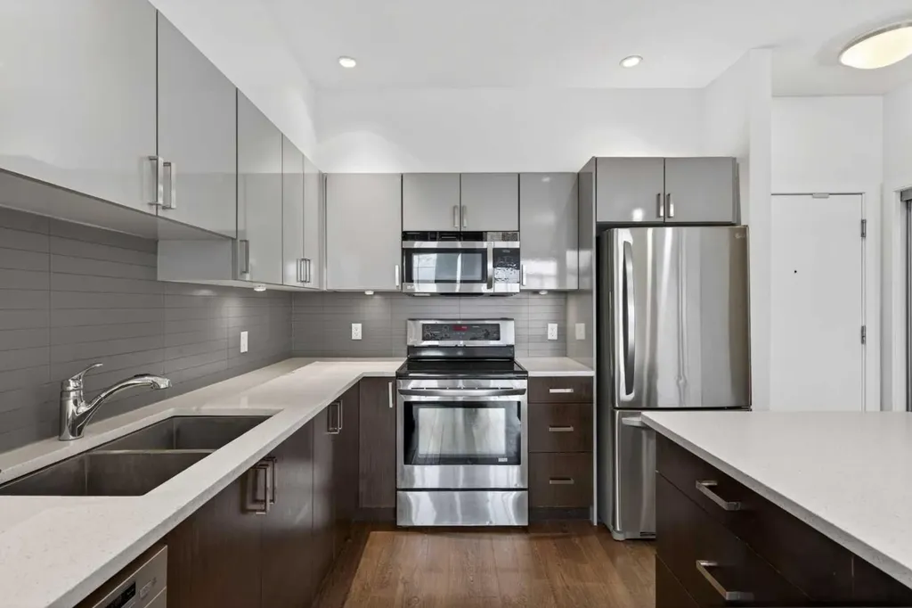 10 Auburn Bay Link SE Calgary AB T3M 1Y8