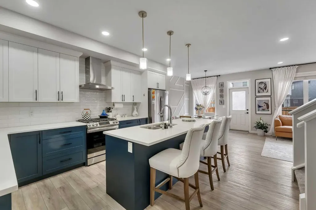 341 Walcrest View SE Calgary AB T2X 4V9