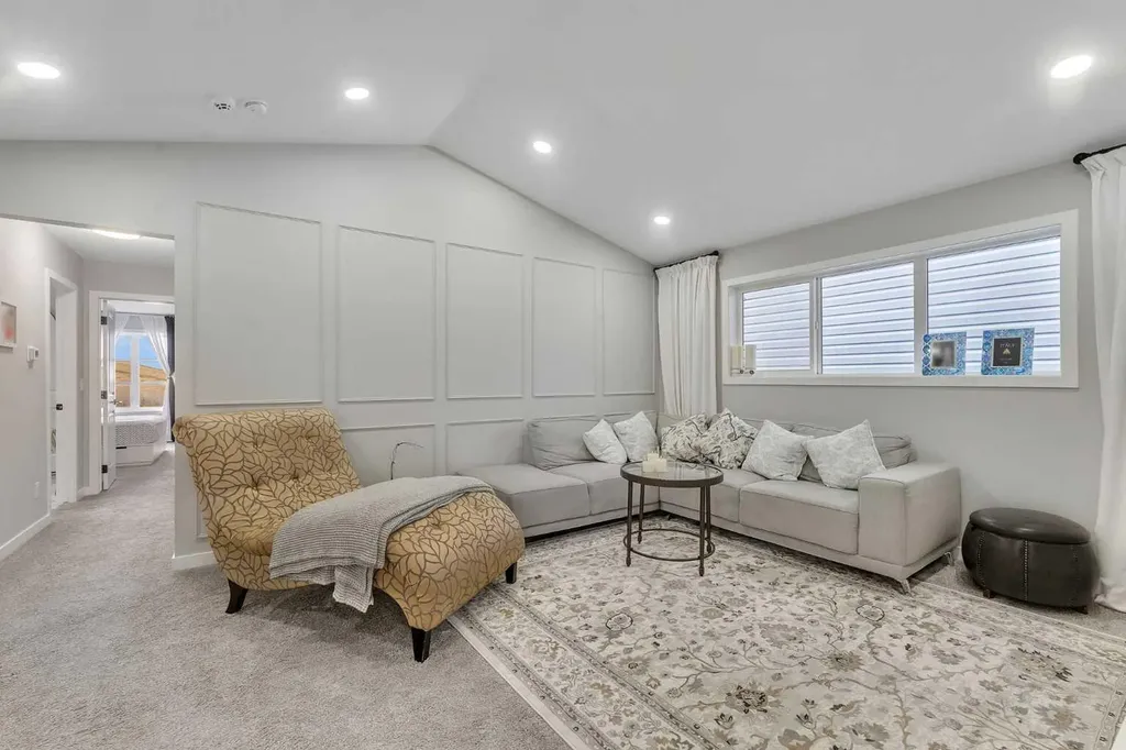 341 Walcrest View SE Calgary AB T2X 4V9