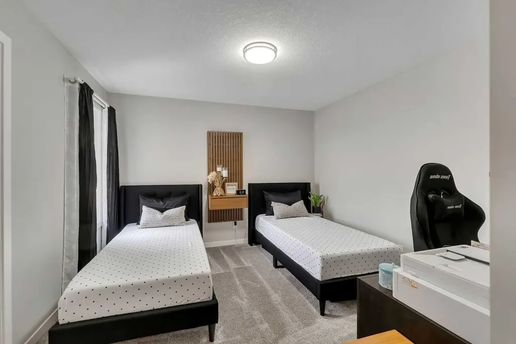 341 Walcrest View SE Calgary AB T2X 4V9