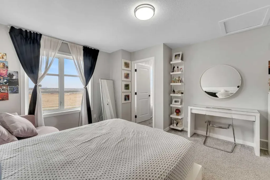 341 Walcrest View SE Calgary AB T2X 4V9